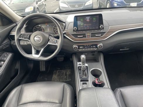 Used 2019 Nissan Altima 2.5 Platinum image 8