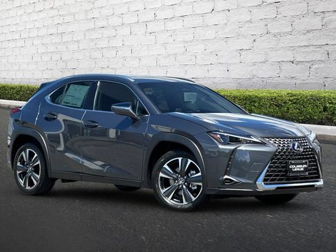 Used 2026 Lexus UX 300h FWD image 2