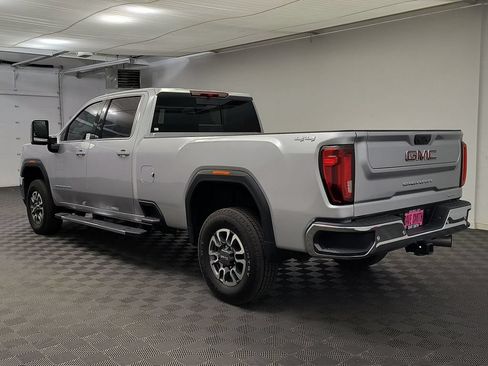 Used 2023 GMC Sierra 2500 SLT w/ SLT Premium Package AWD/4WD image 3