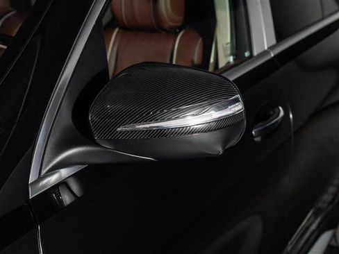 Used 2025 Mercedes-Benz Maybach GLS 600 4MATIC image 16