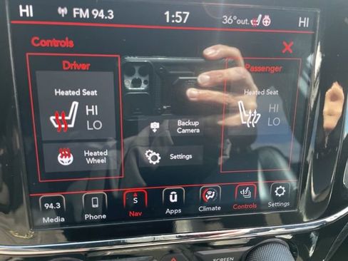 Used 2021 Jeep Grand Cherokee Laredo X AWD/4WD image 24