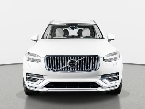 Used 2025 Volvo XC90 B6 Ultra w/ Protection Package Premier image 21