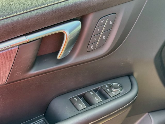 New 2027 Buick Enclave Sport Touring w/ Power Package FWD image 19