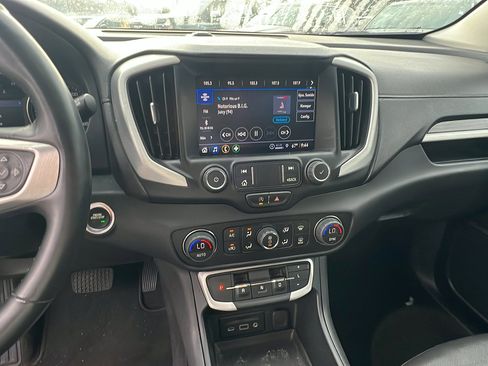Used 2023 GMC Terrain SLT image 29