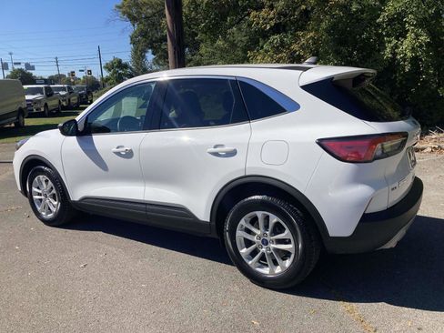 Used 2022 Ford Escape SE w/ Convenience Package image 7