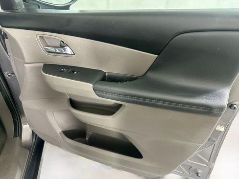 Used 2016 Honda Odyssey SE image 32