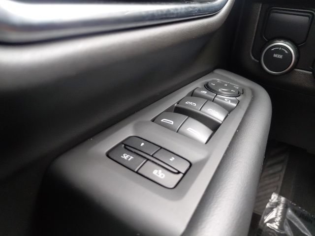 Used 2022 Chevrolet Tahoe RST w/ Luxury Package RWD image 23