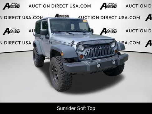 Used 2013 Jeep Wrangler Sport AWD/4WD image 3