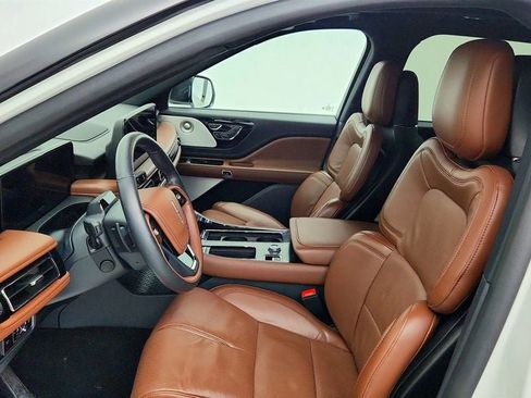 Used 2025 Lincoln Aviator Reserve w/ Equipment Group 201A AWD/4WD image 36
