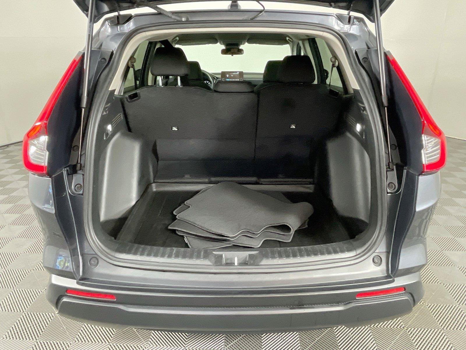 Used 2025 Honda CR-V LX image 28
