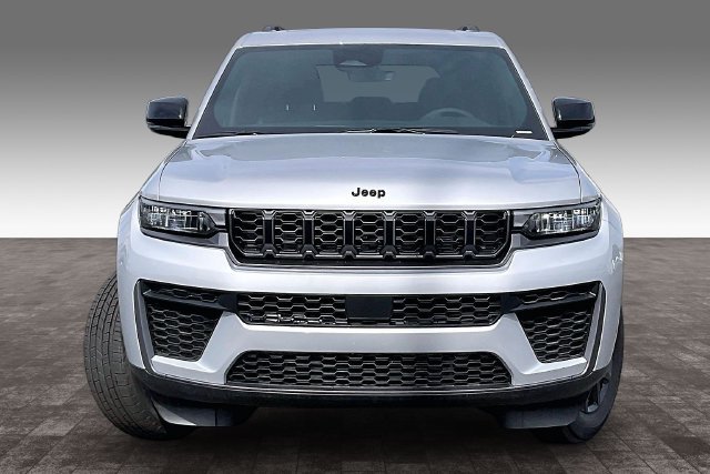 New 2026 Jeep Grand Cherokee Altitude AWD/4WD image 14