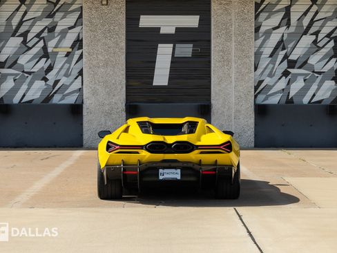 Used 2024 Lamborghini Revuelto AWD/4WD image 13