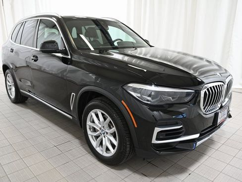 Used 2022 BMW X5 xDrive40i w/ Parking Assistance Package image 15