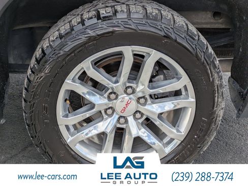 Used 2022 GMC Sierra 1500 SLT w/ SLT Premium Plus Package AWD/4WD image 9