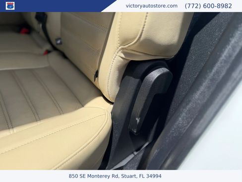 Used 2017 Ford Edge SEL w/ Equipment Group 201A FWD image 33