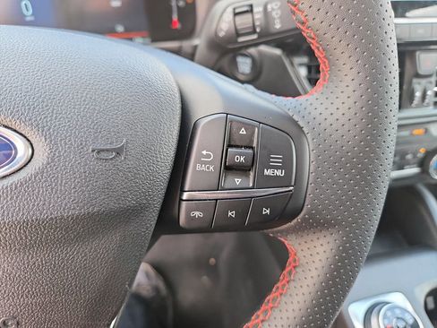 Used 2025 Ford Escape ST-Line AWD/4WD image 16