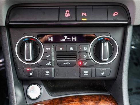 Used 2018 Audi Q3 2.0T Premium Plus w/ Premium Plus Package image 21