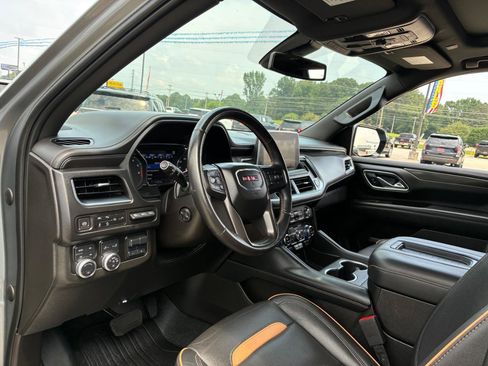 Used 2021 GMC Yukon AT4 w/ AT4 Premium Plus Package AWD/4WD image 15