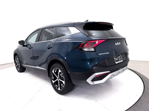 Used 2023 Kia Sportage EX AWD/4WD image 16