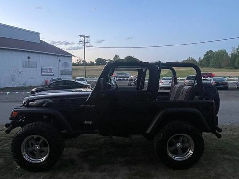 Used 1998 Jeep Wrangler SE AWD/4WD image 8