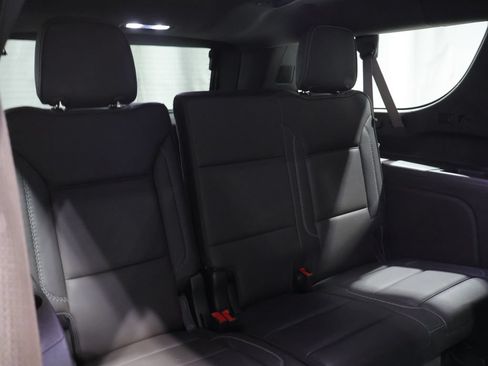 Used 2024 GMC Yukon XL Denali w/ Denali Reserve Package AWD/4WD image 23