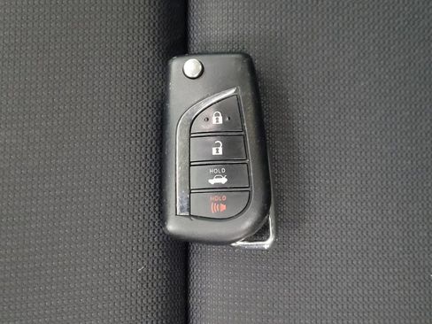 Used 2024 Toyota Corolla LE FWD image 32