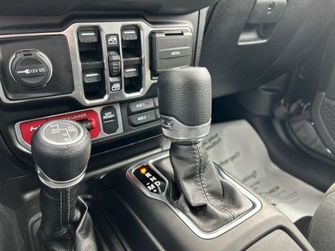 Used 2025 Jeep Wrangler Unlimited Sport S 4xe AWD/4WD image 51
