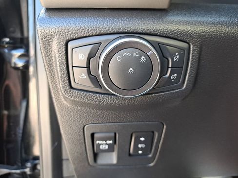 Used 2018 Ford F150 Lariat image 30