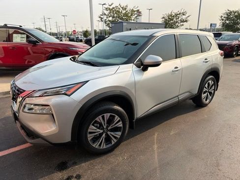 Used 2023 Nissan Rogue SV AWD/4WD image 15