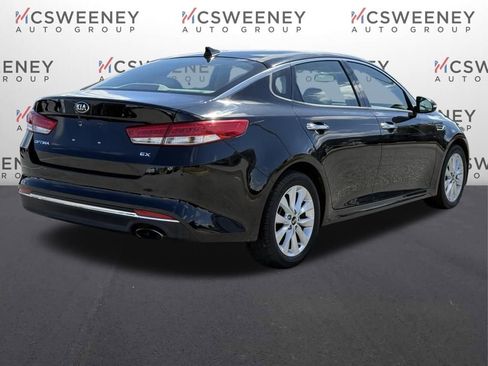 Used 2018 Kia Optima EX w/ Premium Package image 5