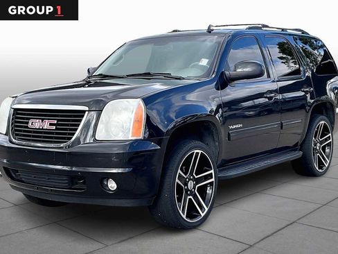 Used 2012 GMC Yukon SLE w/ Convenience Package image 1