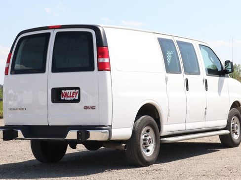 Used 2024 GMC Savana 2500 w/ Driver Convenience Package RWD image 8