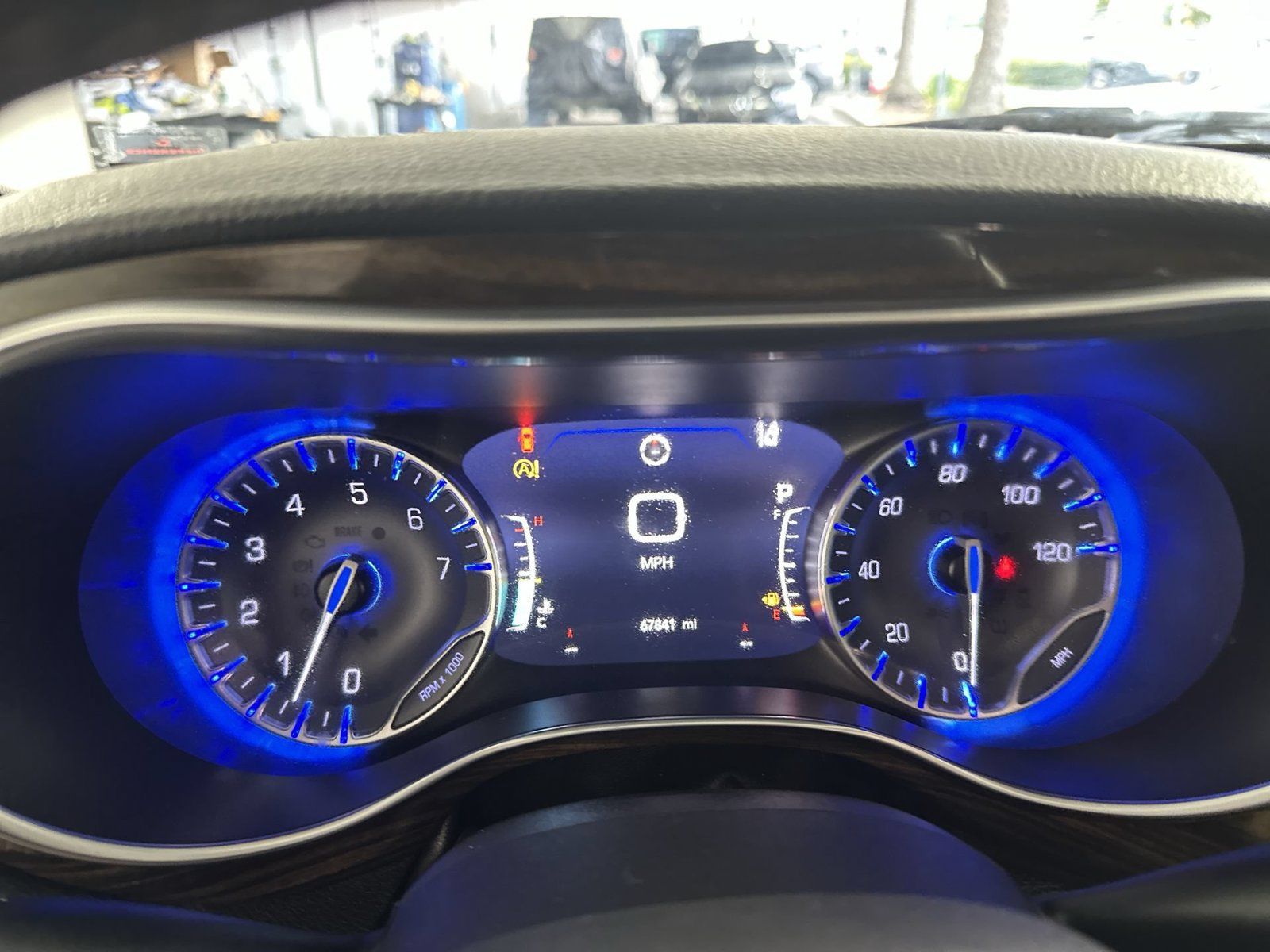Used 2022 Chrysler Pacifica Limited FWD image 15