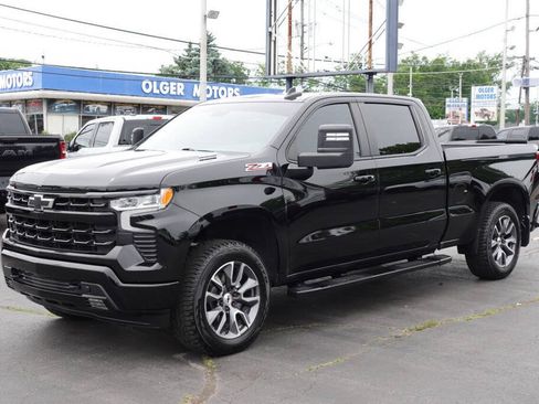 Used 2023 Chevrolet Silverado 1500 RST w/ True North Edition Plus AWD/4WD image 2