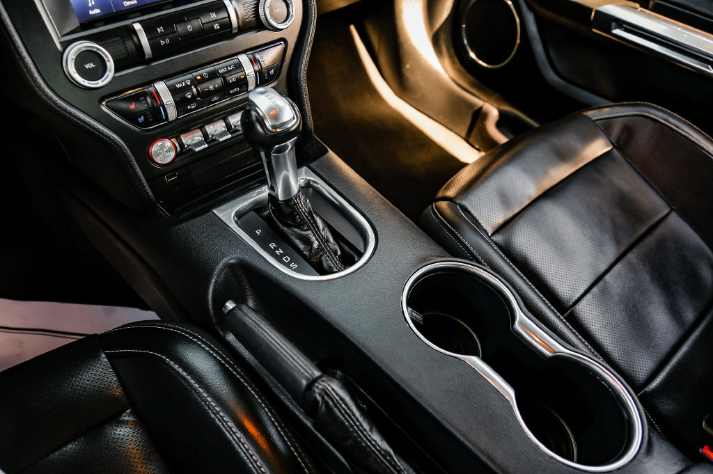 Used 2022 Ford Mustang Premium RWD image 15