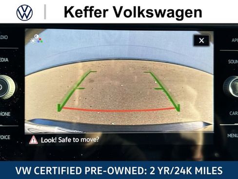 Certified 2023 Volkswagen Taos SE FWD image 27