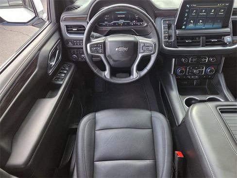 Certified 2023 Chevrolet Tahoe Z71 w/ Luxury Package image 12