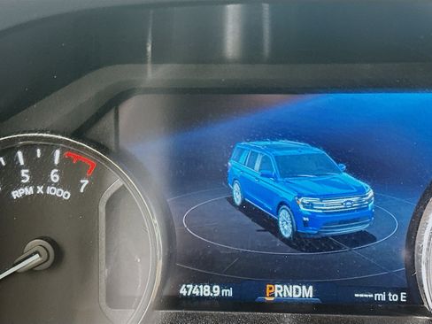 Used 2024 Ford Expedition Limited image 19