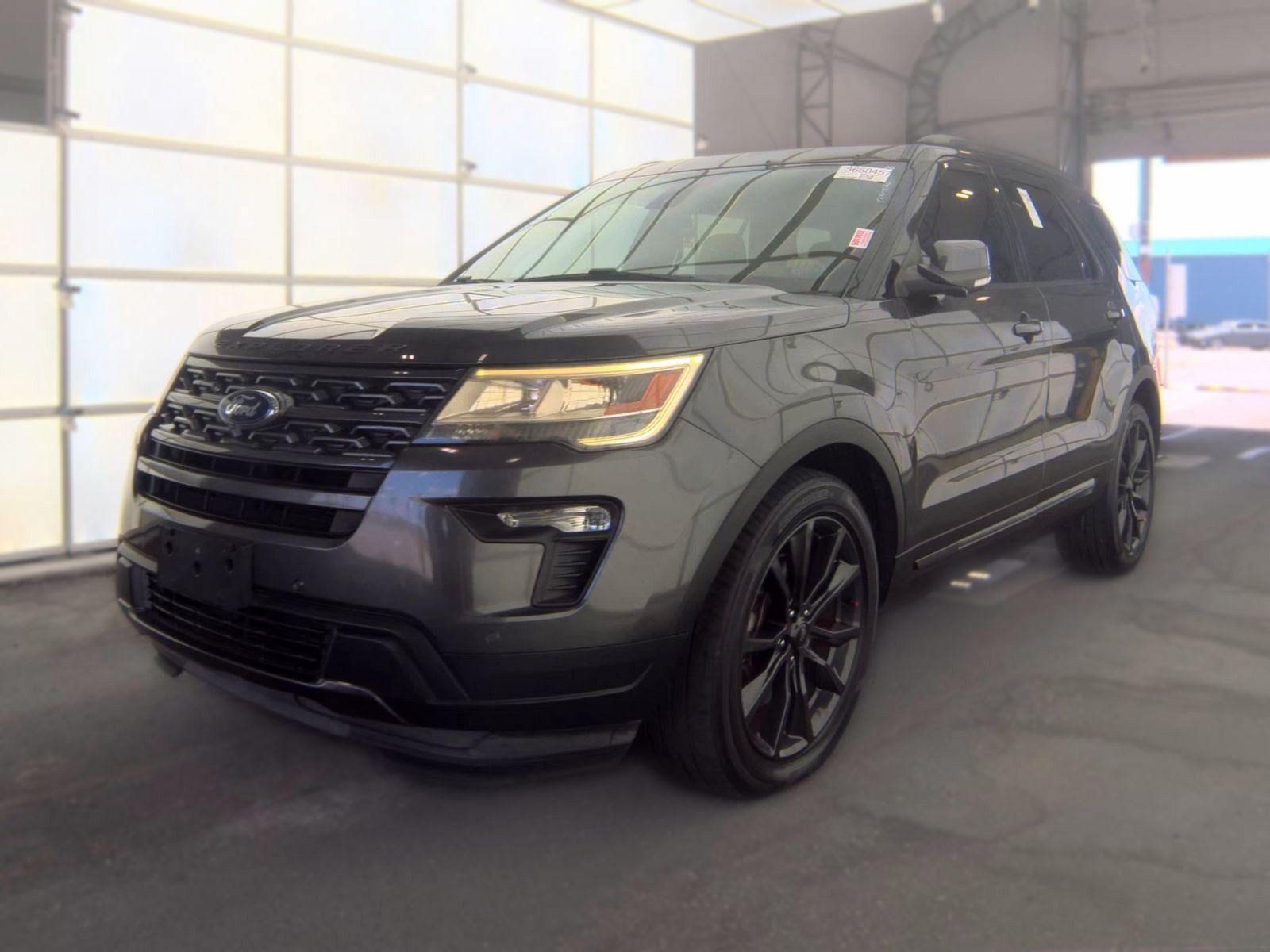 Used 2019 Ford Explorer XLT w/ Equipment Group 202A FWD image 2
