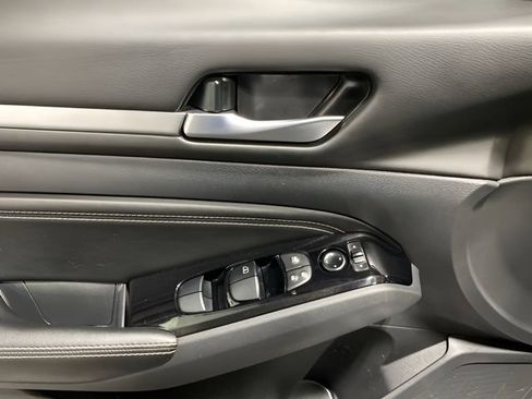 Certified 2023 Nissan Altima 2.5 SV w/ SV Premium Package AWD/4WD image 10