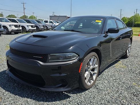 Used 2022 Dodge Charger GT RWD image 2
