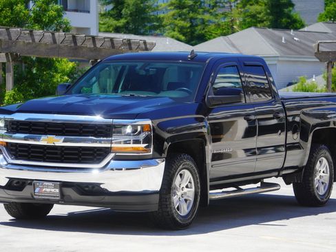 Used 2018 Chevrolet Silverado 1500 LT AWD/4WD image 7