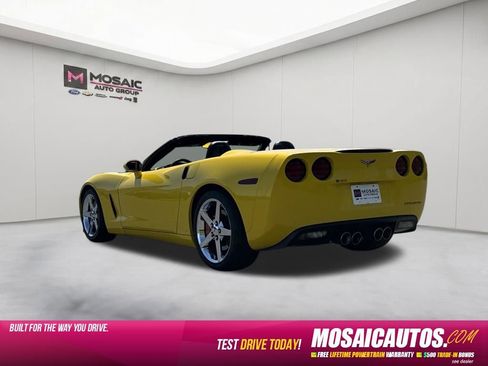 Used 2007 Chevrolet Corvette Convertible w/ Preferred Equipment Group RWD image 6