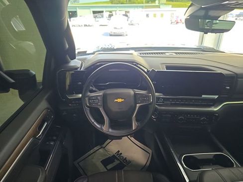 Certified 2024 Chevrolet Silverado 2500 High Country w/ High Country Premium Package AWD/4WD image 12