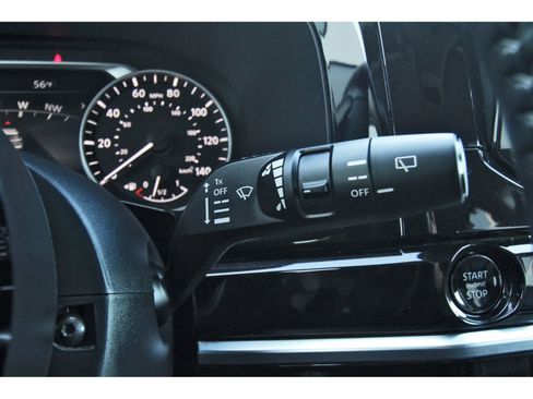 Used 2025 Nissan Pathfinder SL image 22