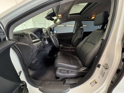 Used 2021 Honda Odyssey EX-L image 12