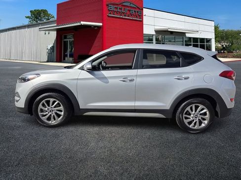Used 2018 Hyundai Tucson SEL image 2