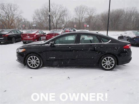 Used 2017 Ford Fusion S image 4