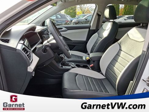 Used 2025 Volkswagen Taos SEL image 14