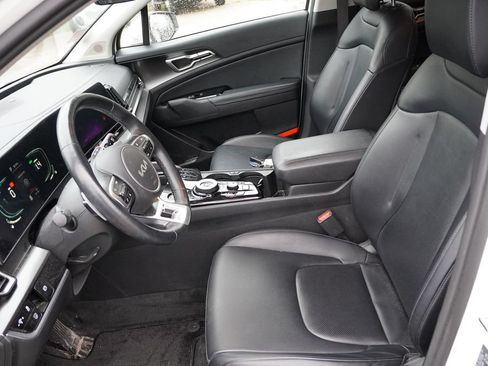 Certified 2023 Kia Sportage EX AWD/4WD image 4